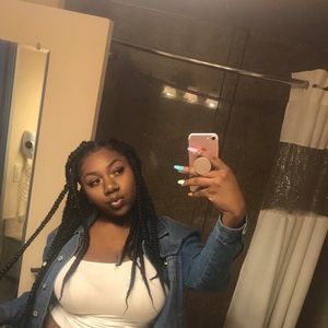 Meet your Posher, Amirah